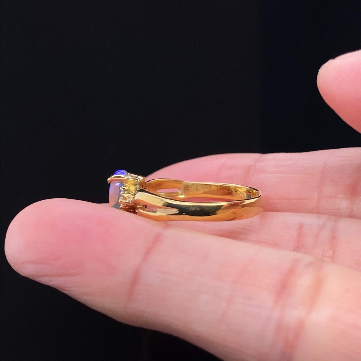 Dreaming of Violet - 18k Yellow Gold Solid White Opal Ring with Diamonds 358 - Image 11