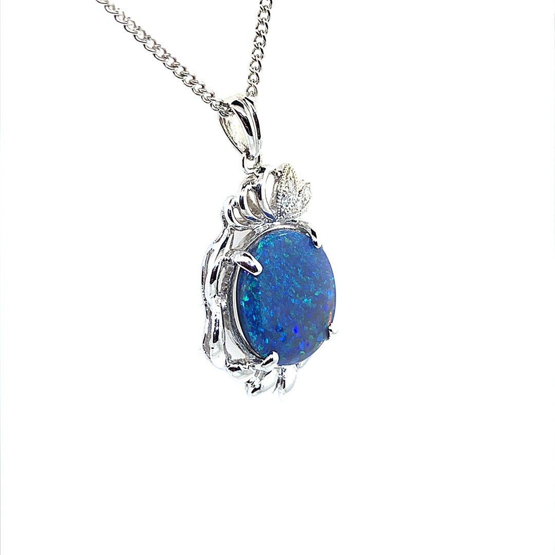 K18 Solid BlackOpal Pendant 413 Diamonds - Image 6