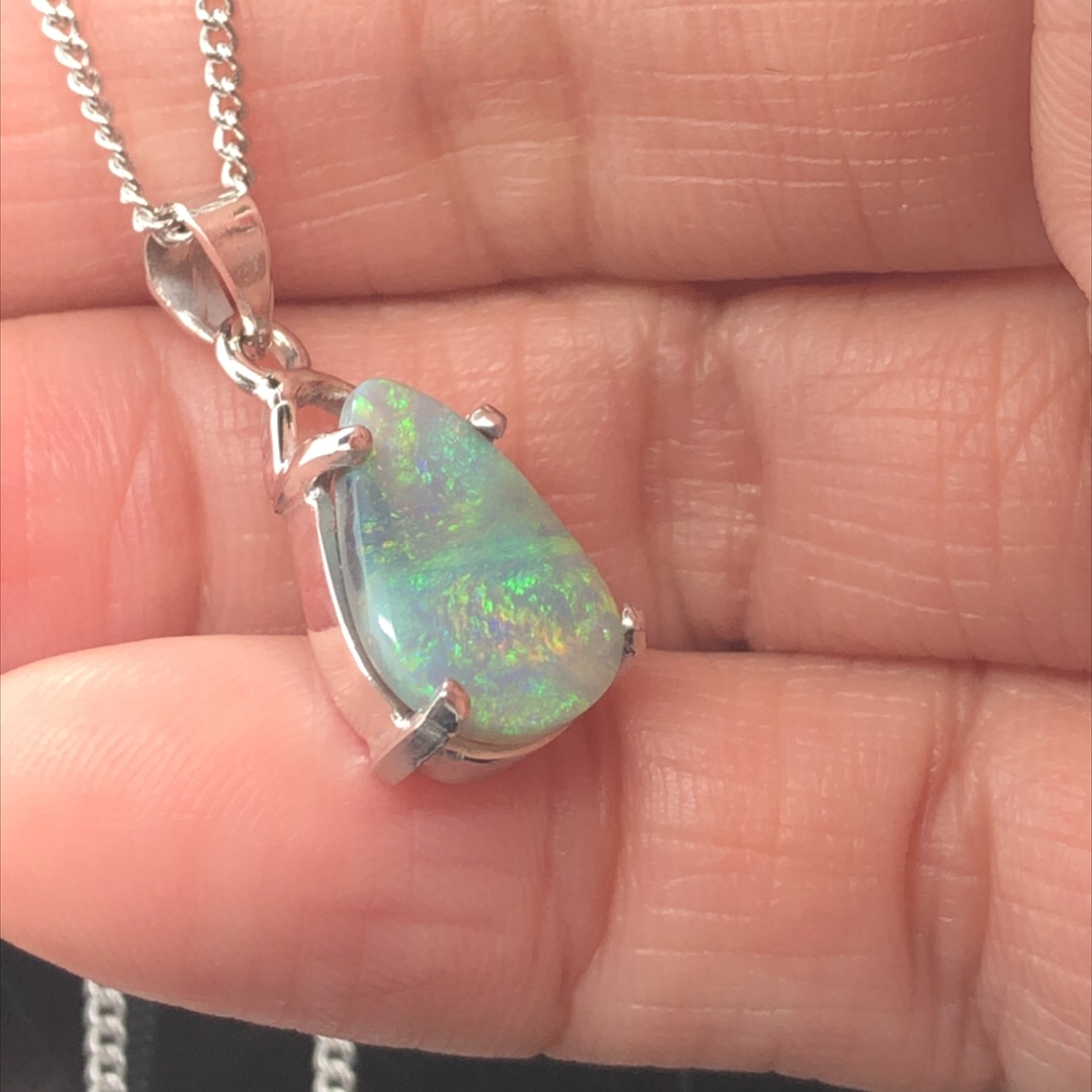 K18 Solid BlackOpal Pendant 431 - Image 4