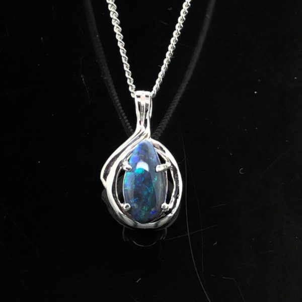K18 Solid BlackOpal Pendant 707 - Image 7